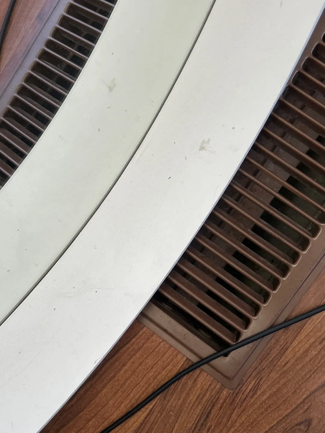 IKEA Round Wall Mirror image indicator(4)