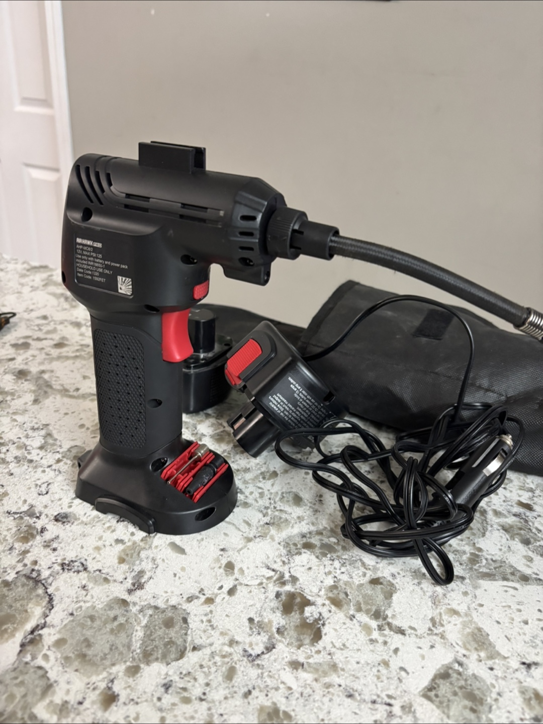 Air Hawk Cordless Tire Inflator - photo 2
