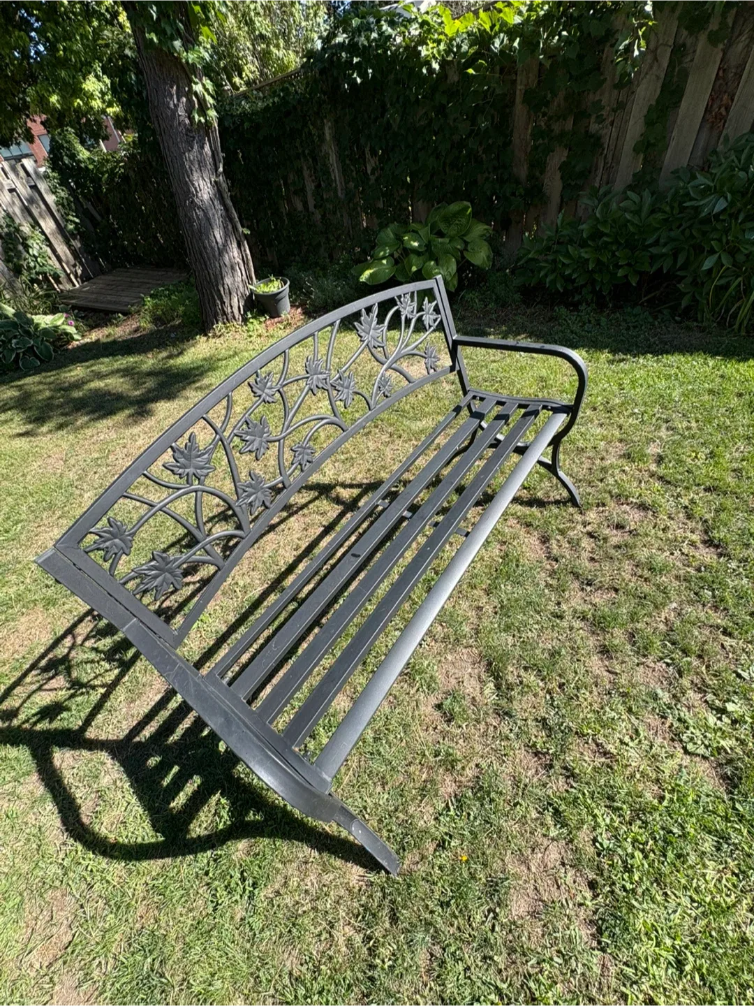 Maple Leaf Park Bench - Home Collection