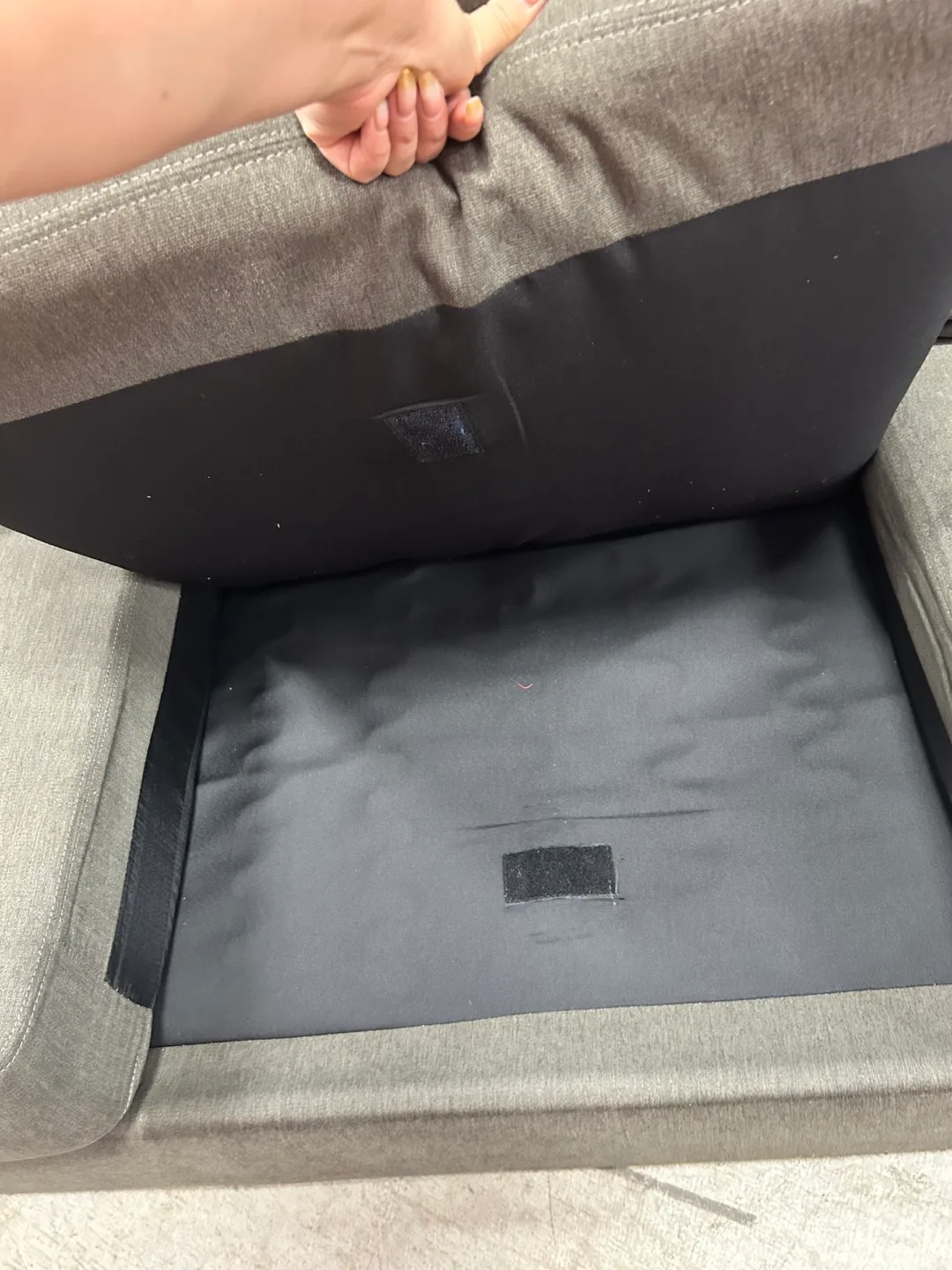 Large Gray Sofa - Used image indicator(6)