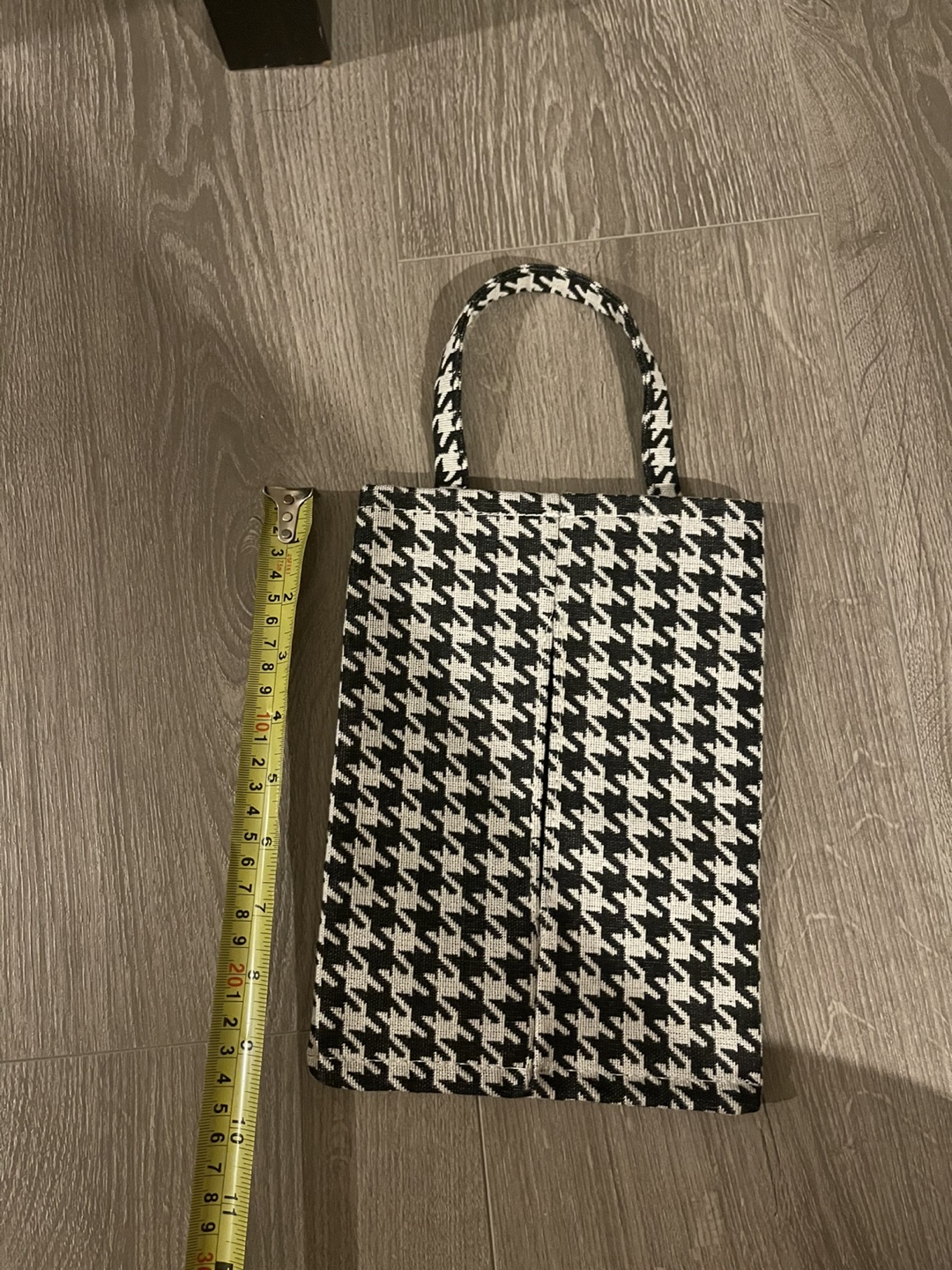 Tissue Pouch – Brand New (Black & White Pattern) - photo 3