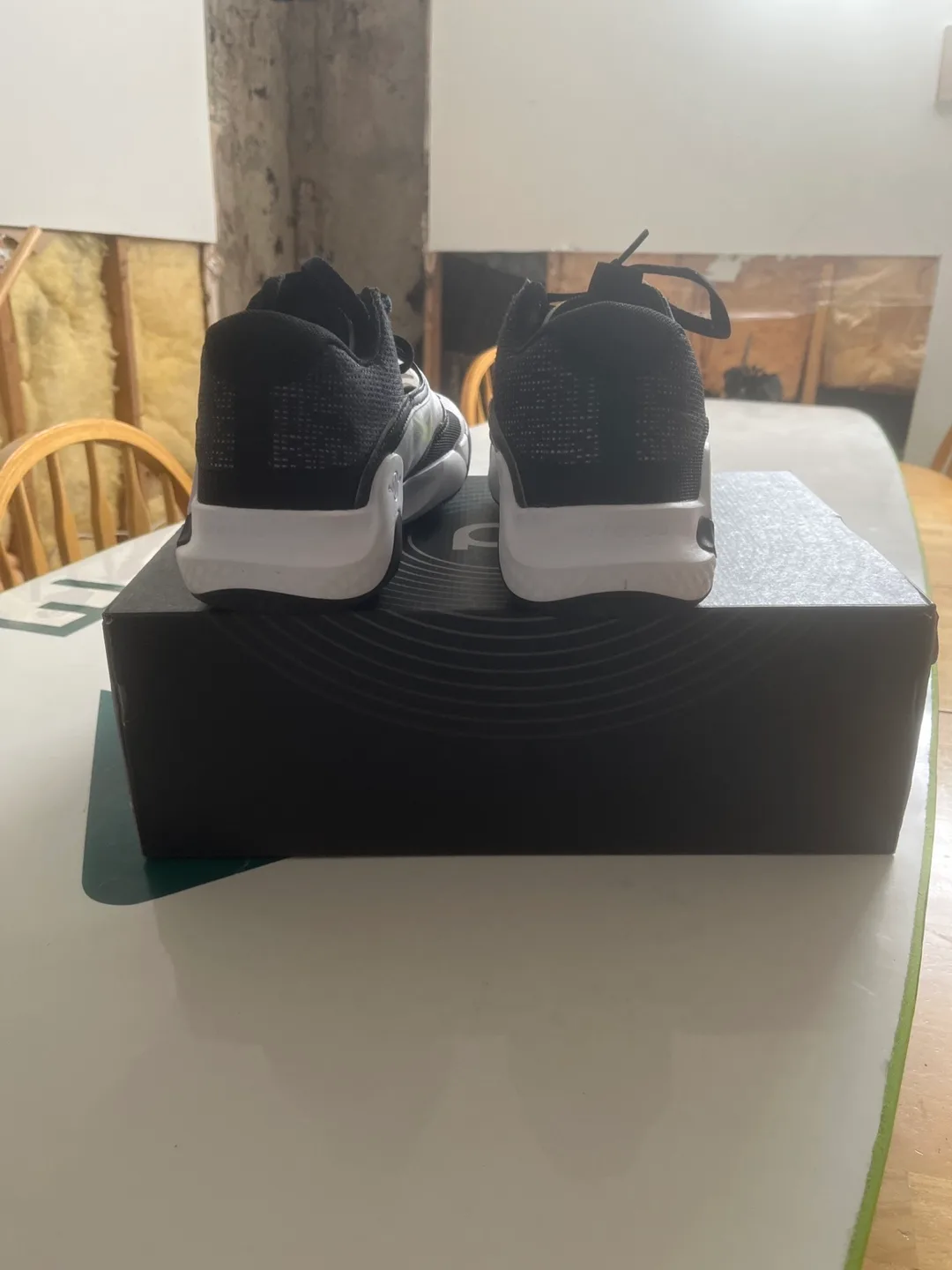 Nike KD Trey 5 X Black/White/ neon green- Size 10 image indicator(6)