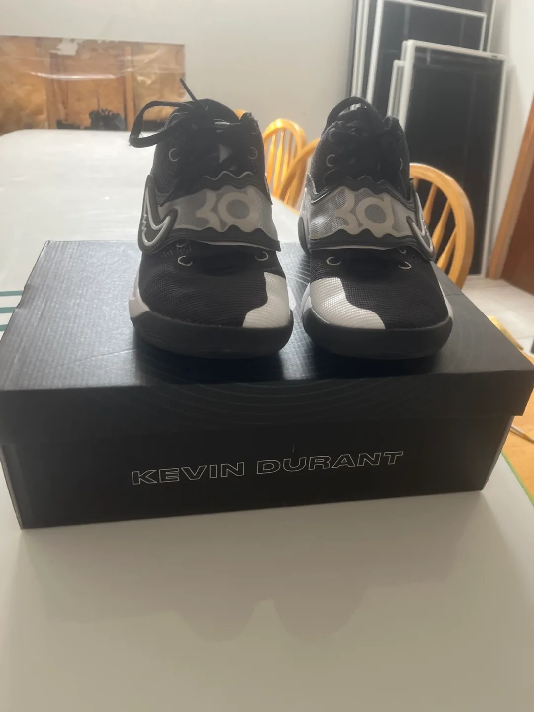 Nike KD Trey 5 X Black/White/ neon green- Size 10 image indicator(4)