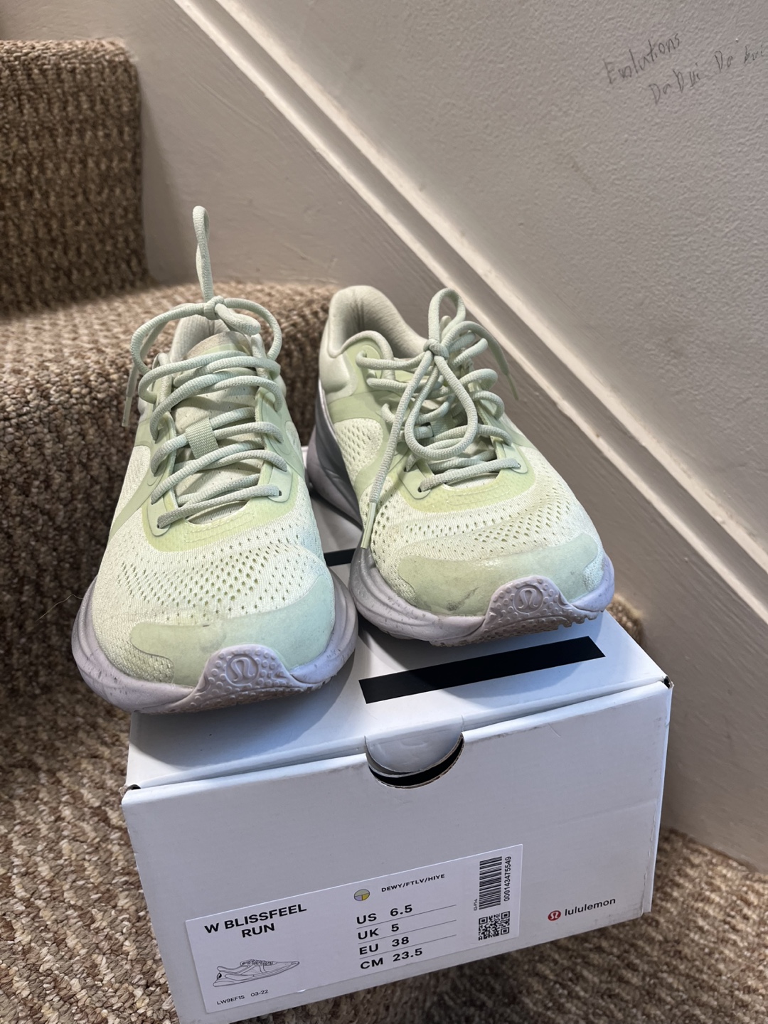 Lululemon Blissfeel Run Women's Size 6.5