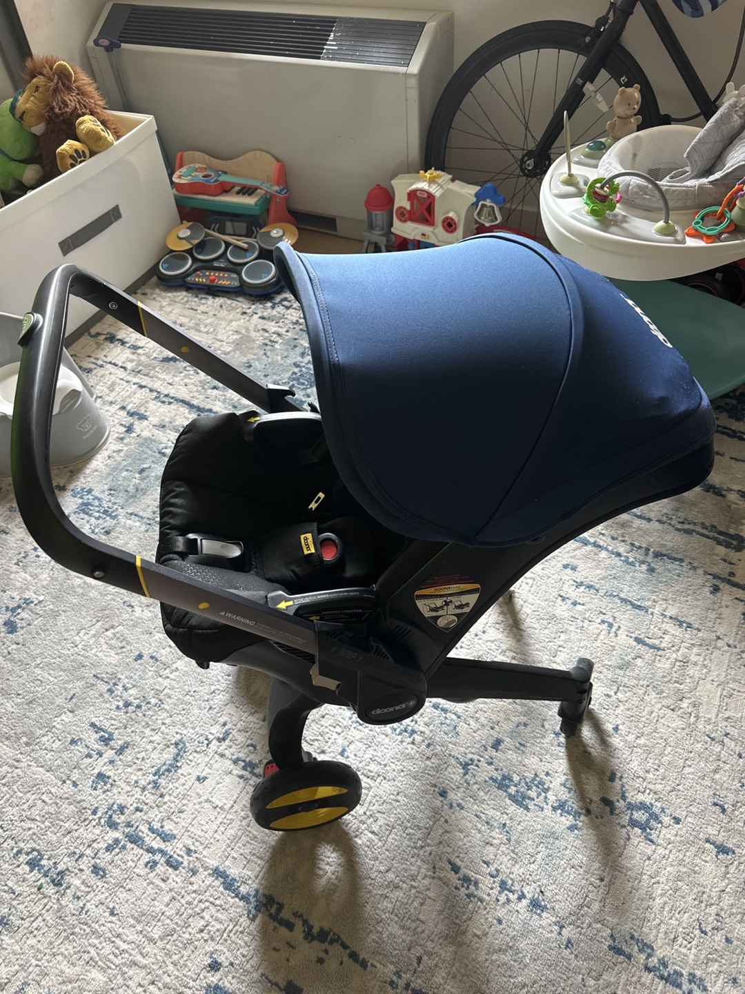 Doona Car Seat Stroller - Navy - photo 2
