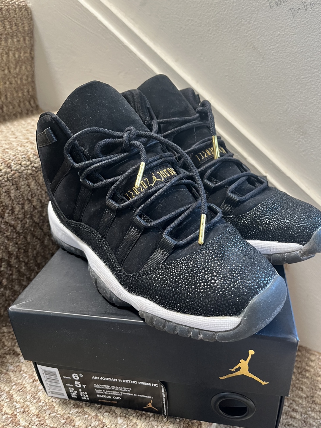 Air Jordan 11 Retro Prem HC Black Size 6.5Y - photo 2