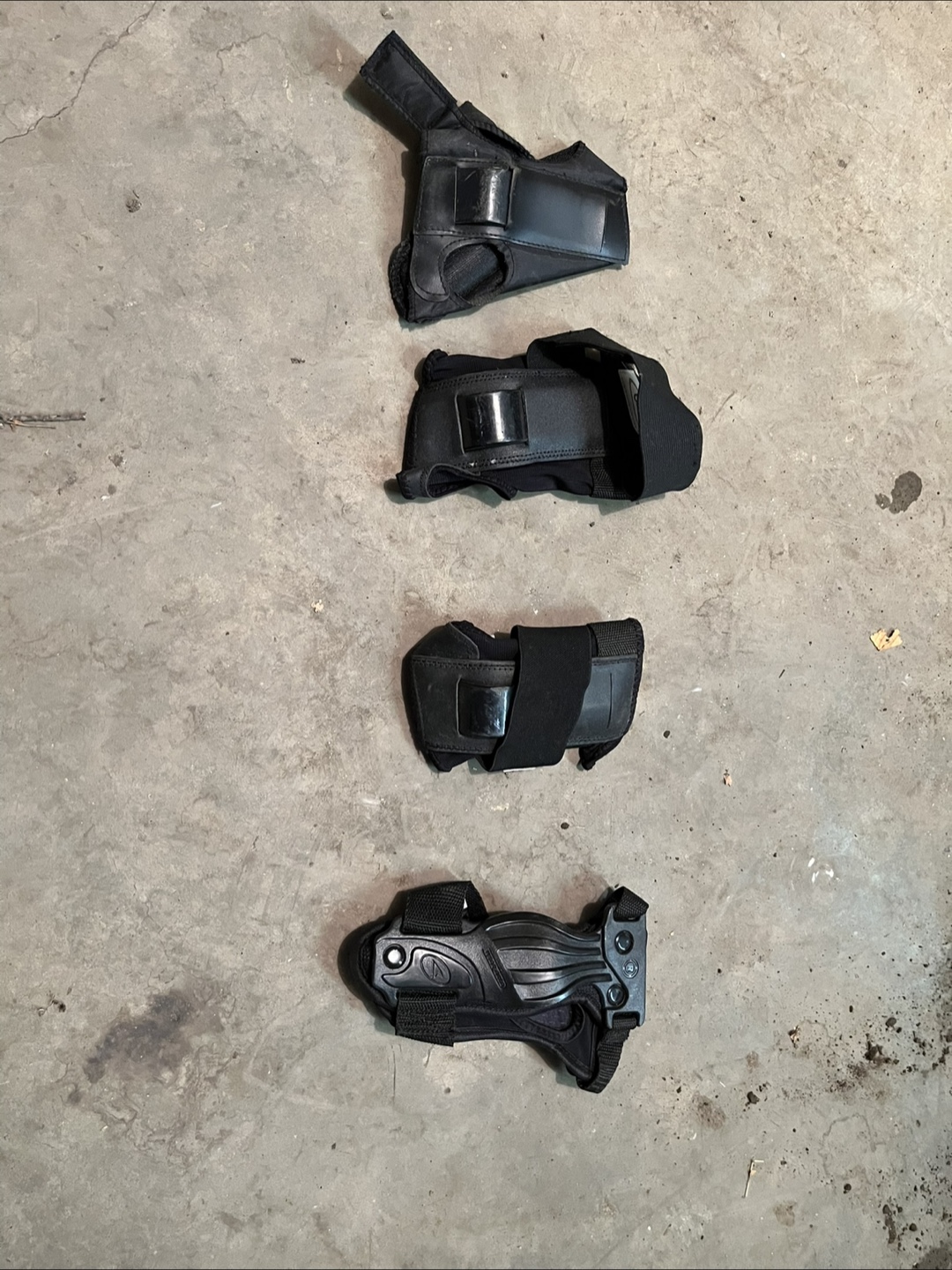 Size 8 Rollerblades - photo 2