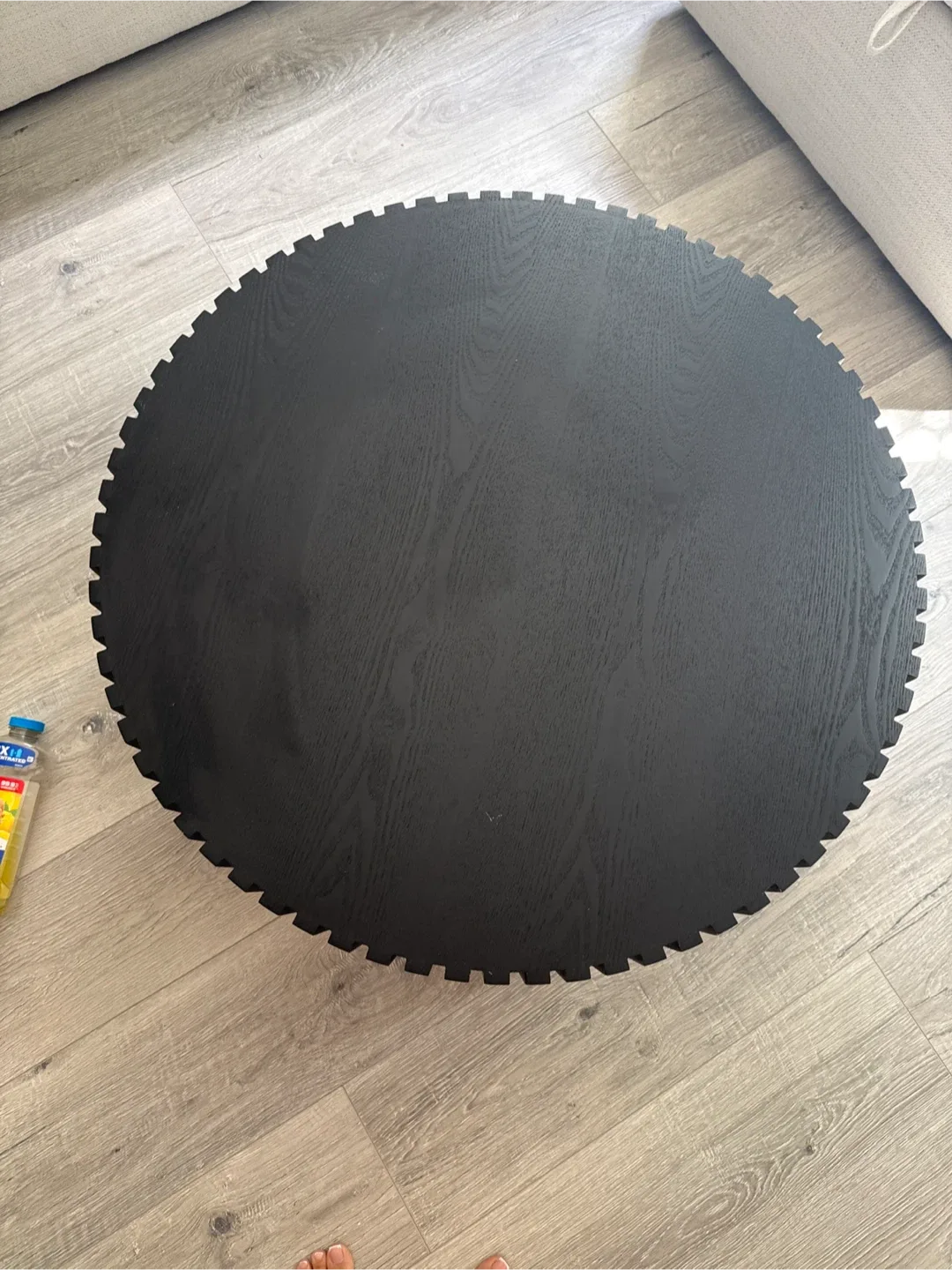 Black coffee table image indicator(2)