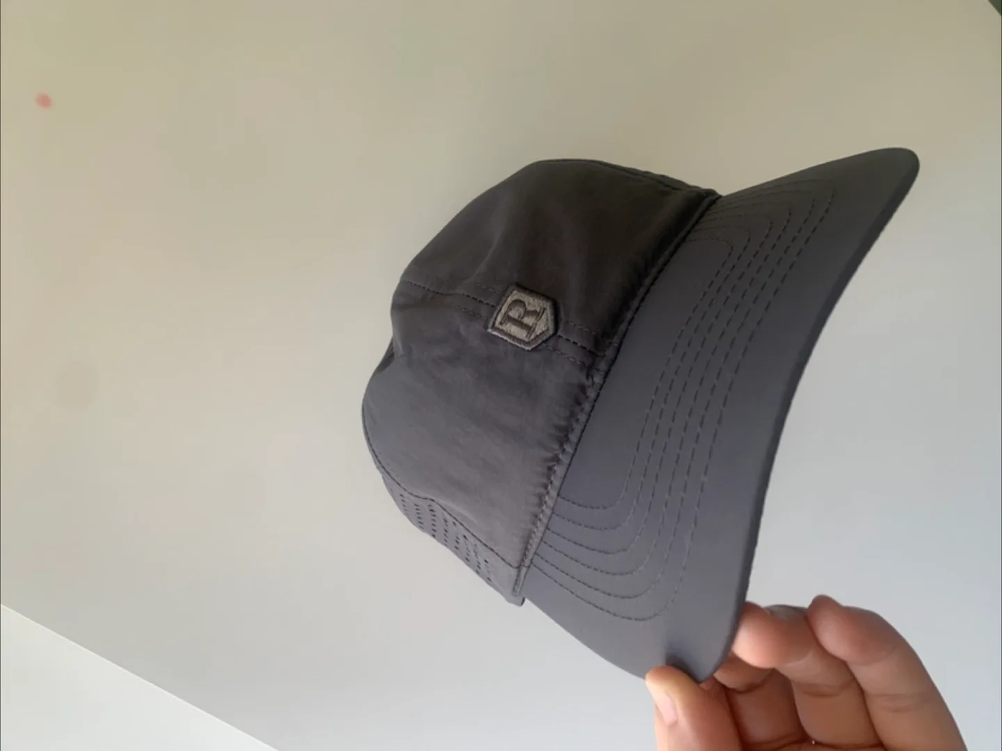 NEVER WORN Gray Training Hat BREATHABLE thumbnail