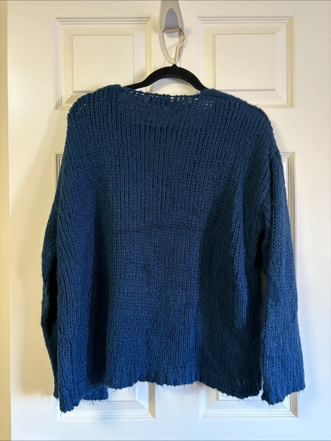 Elan Navy Blue Love Knit Sweater - Sz M image indicator(4)