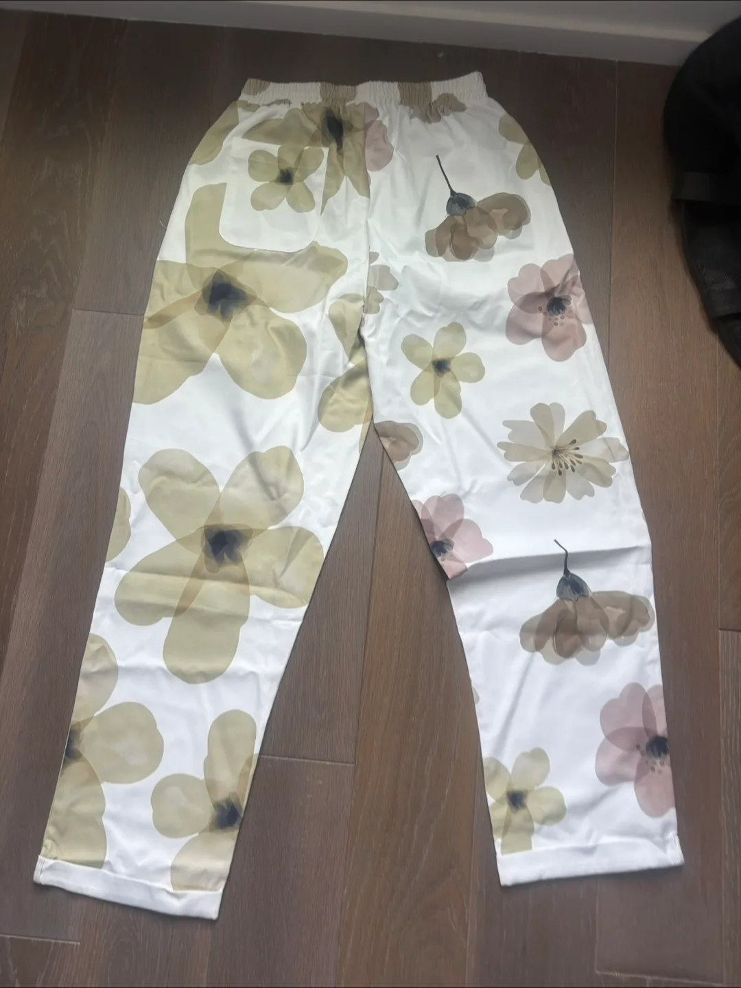 Floral Print Lounge Pants thumbnail