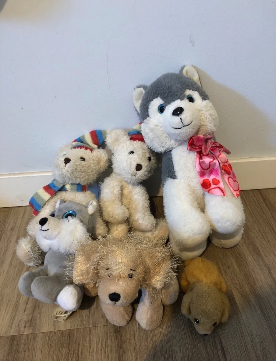 Assorted Plush Toys - Bundle TY, Bennie baby, bears, dogs, etc. image indicator(5)