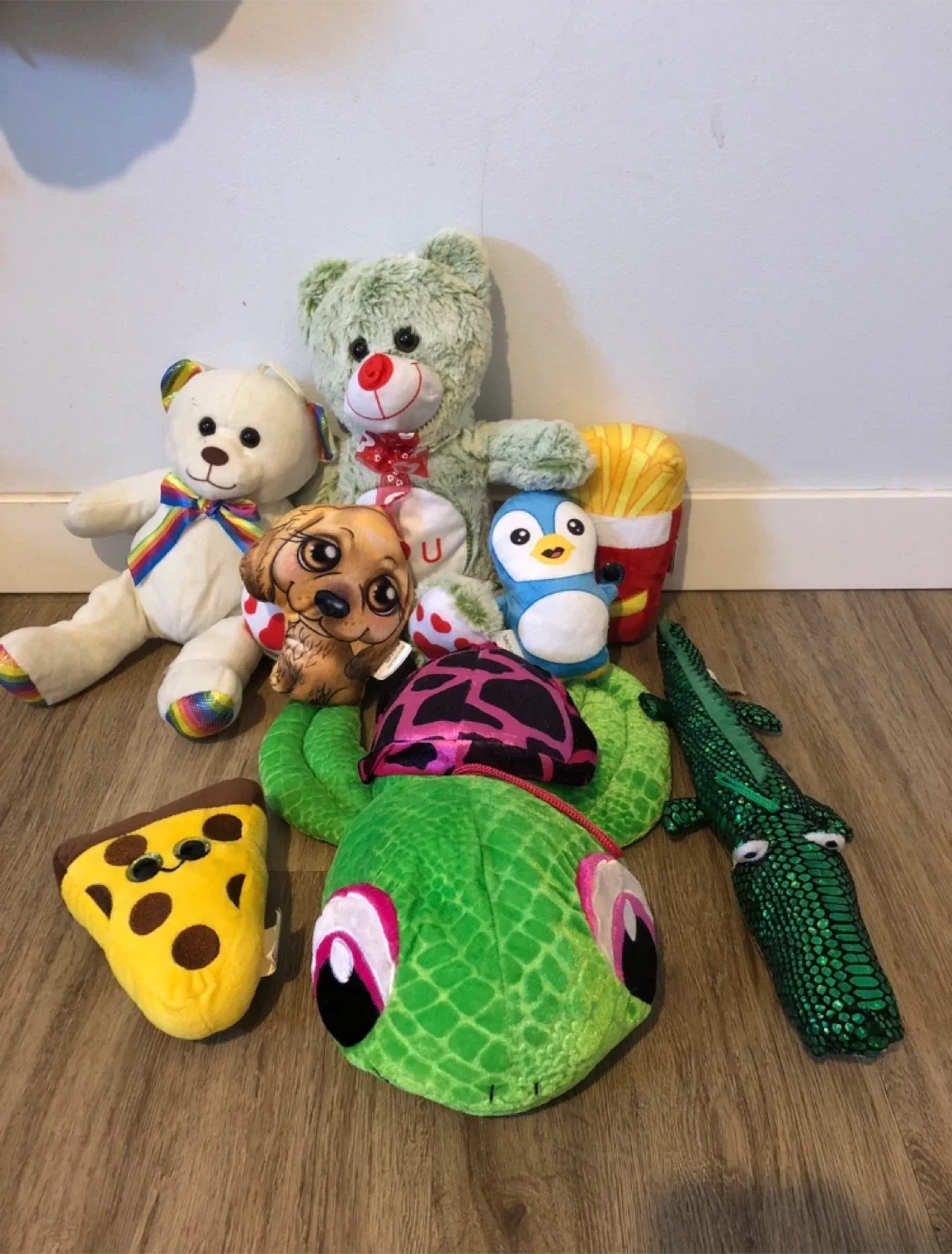 Assorted Plush Toys - Bundle TY, Bennie baby, bears, dogs, etc. image indicator(7)