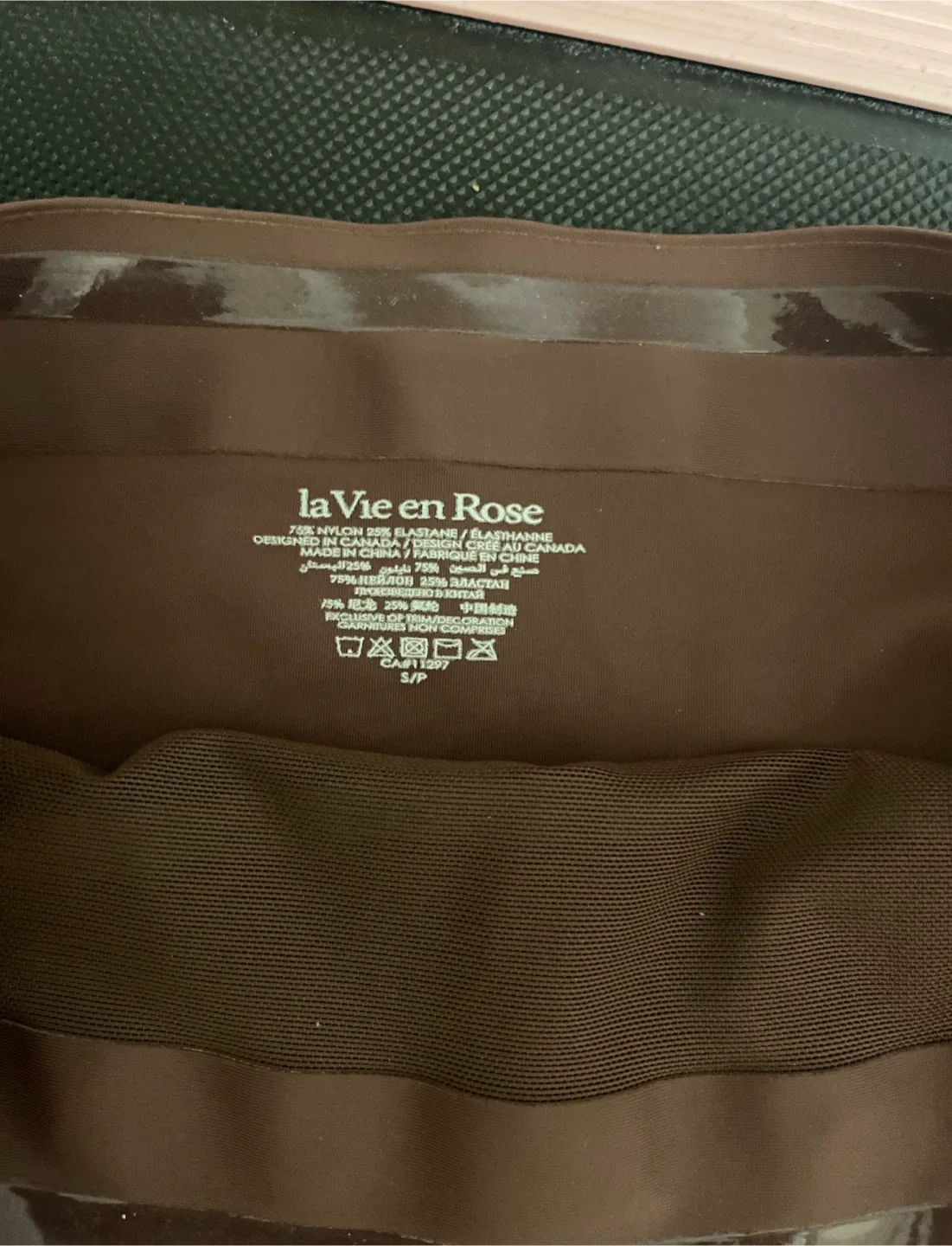 La Vie en Rose Spanx Bodysuit - Size S/P image indicator(3)