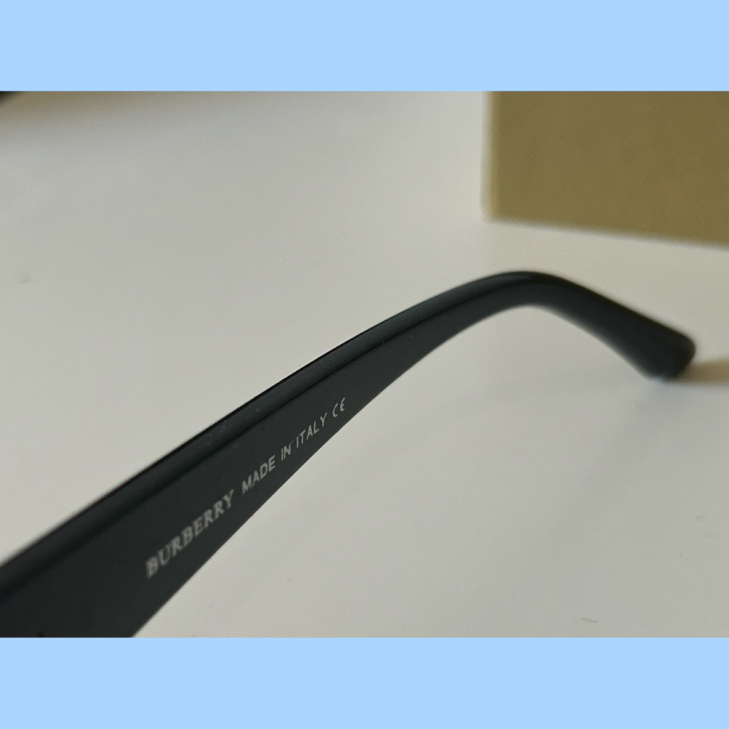 Burberry Black Sunglasses with Case - photo 4
