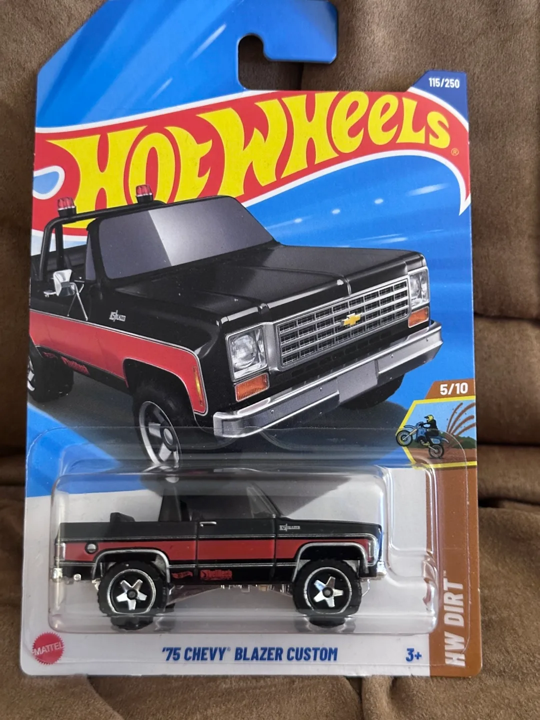 Hot Wheels '75 Chevy Blazer Custom set image indicator(2)