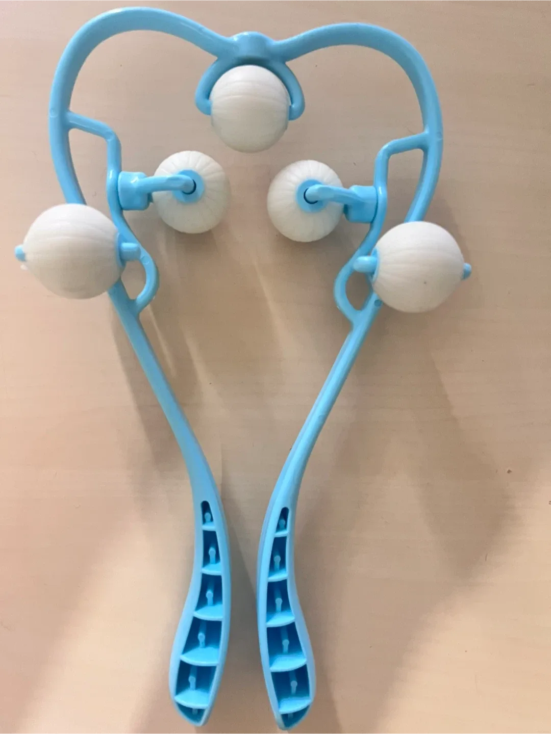 Neck and Shoulder Massager image indicator(2)