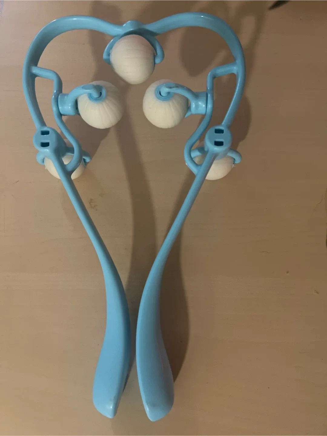 Neck and Shoulder Massager image indicator(3)