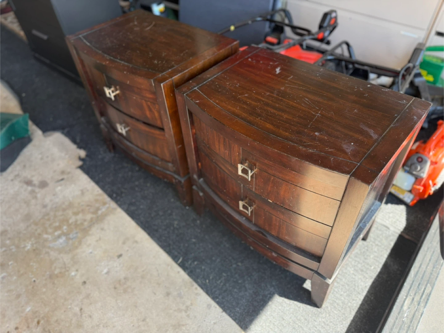 Pair of Wooden Nightstands - photo 3