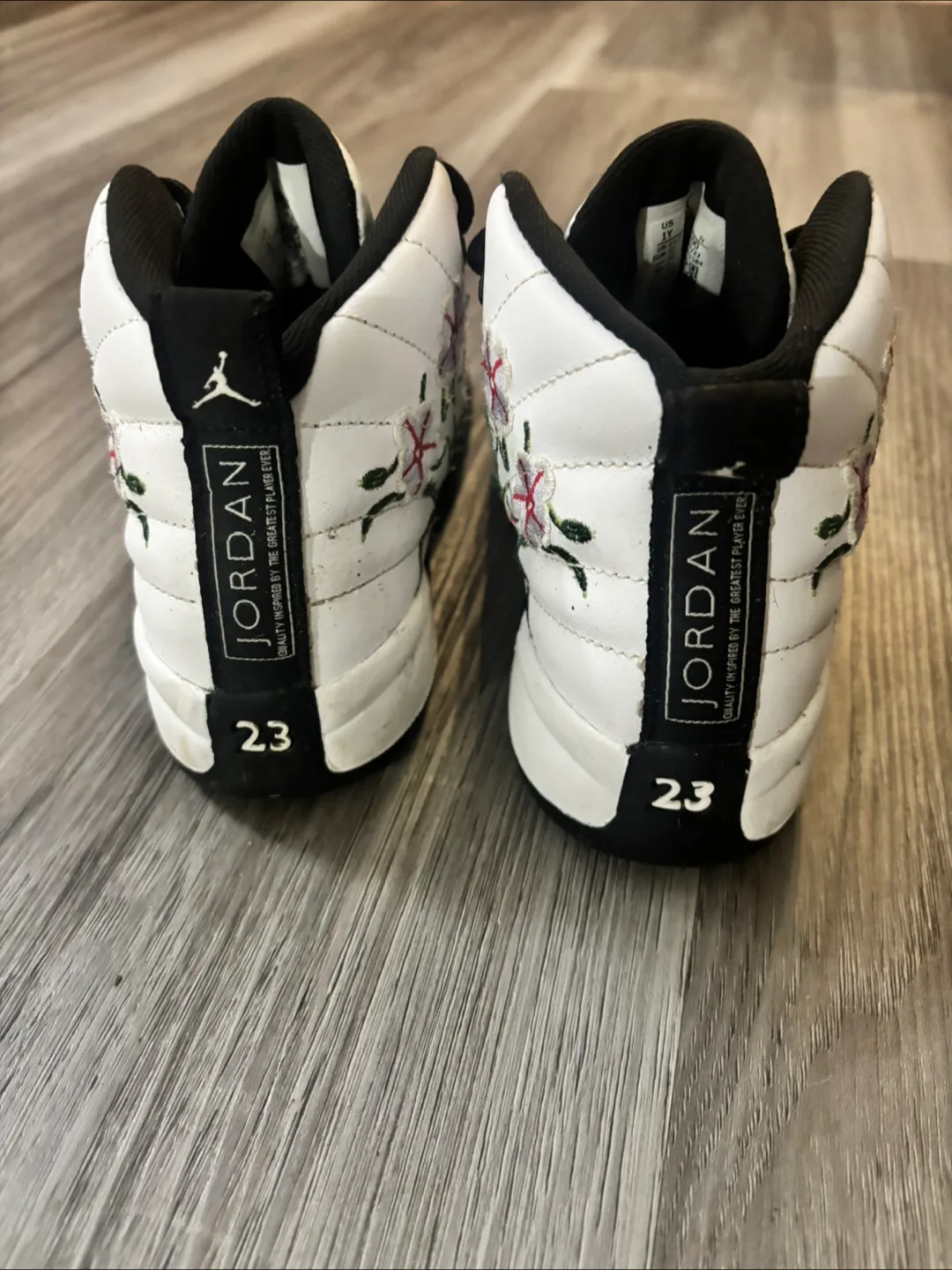 Nike Air Jordan 12 Retro GS Floral White Black Girls Size 1Y image indicator(4)