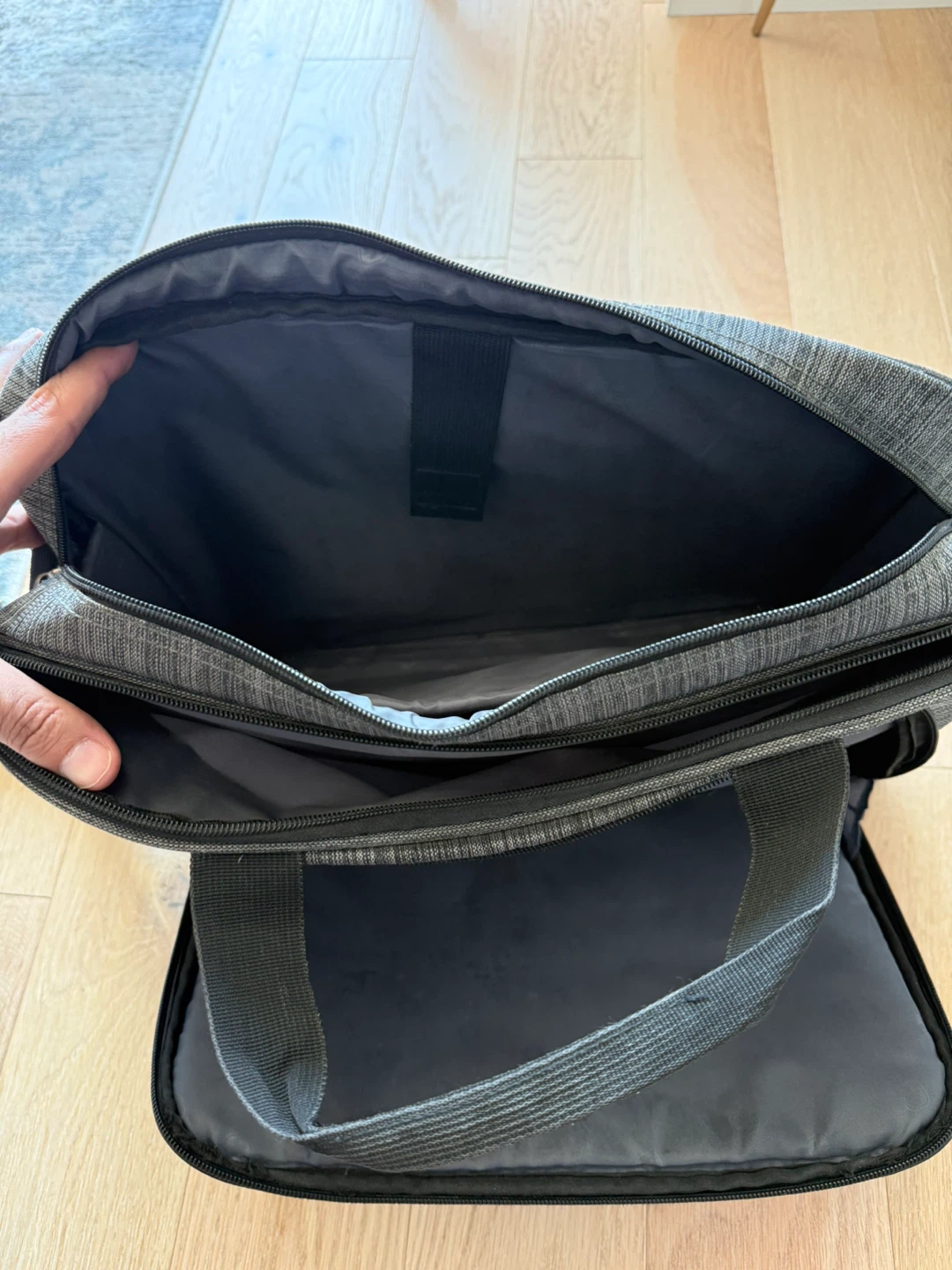 Swiss Gear Gray Laptop Bag - photo 4