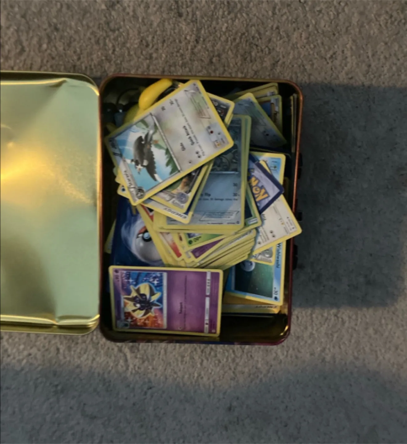 Crazy Pokémon collection. 1000+ cards image indicator(2)