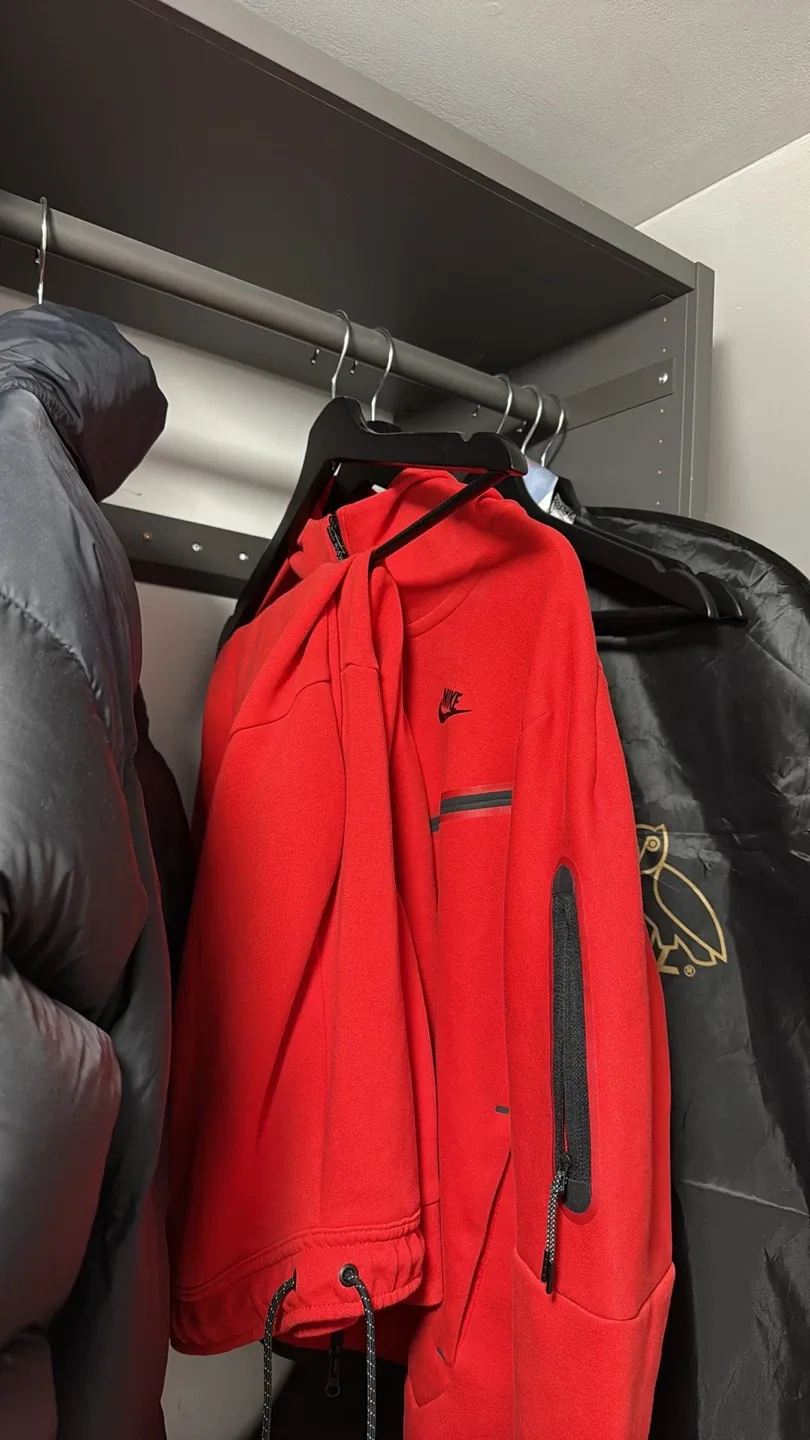 Nike Tech Fleece Hoodie - Red NEVER WORN lost receipt thumbnail