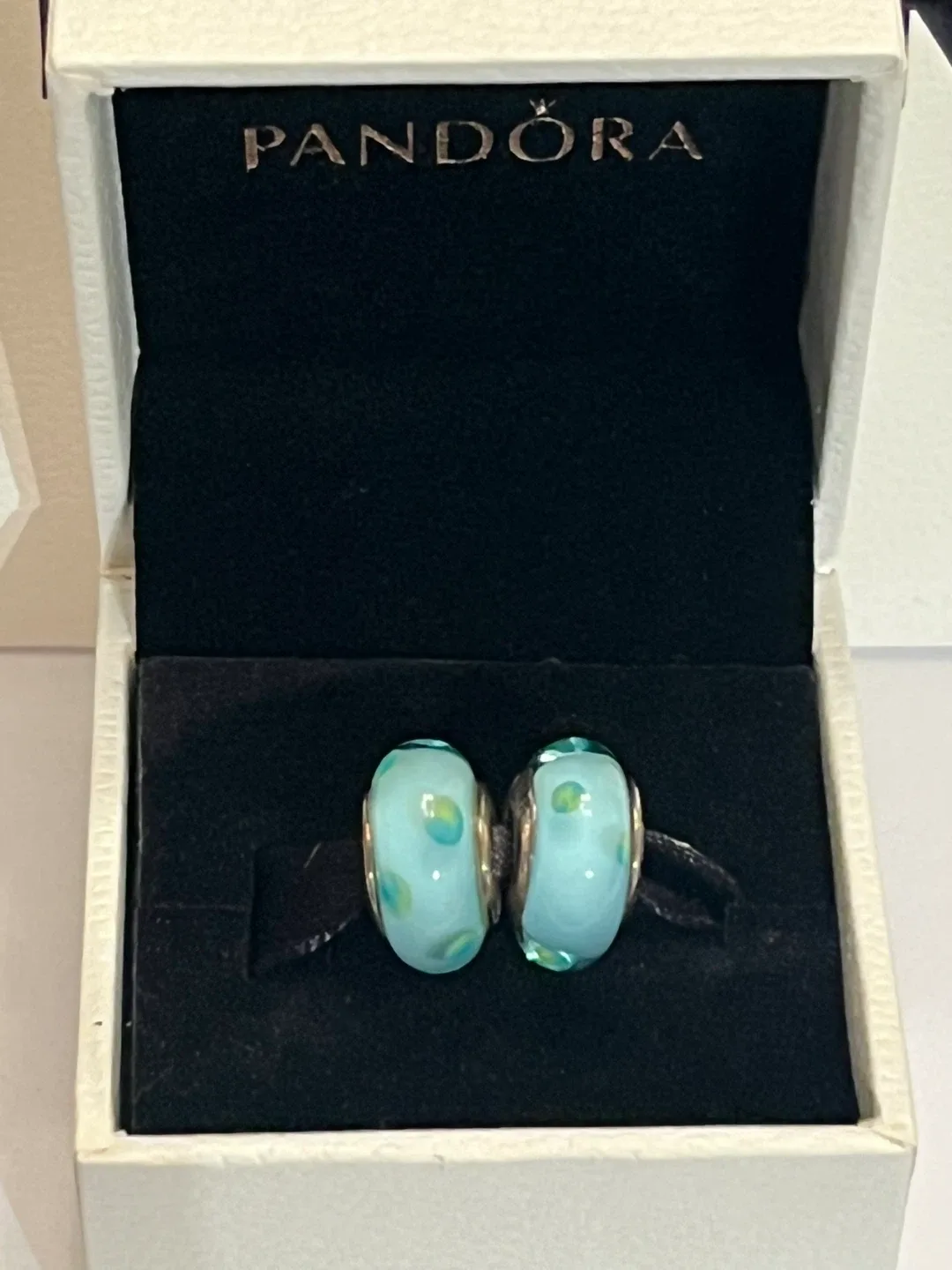 🩵 Set of 2 P💎ndora Murano Charms 🩵 image indicator(2)