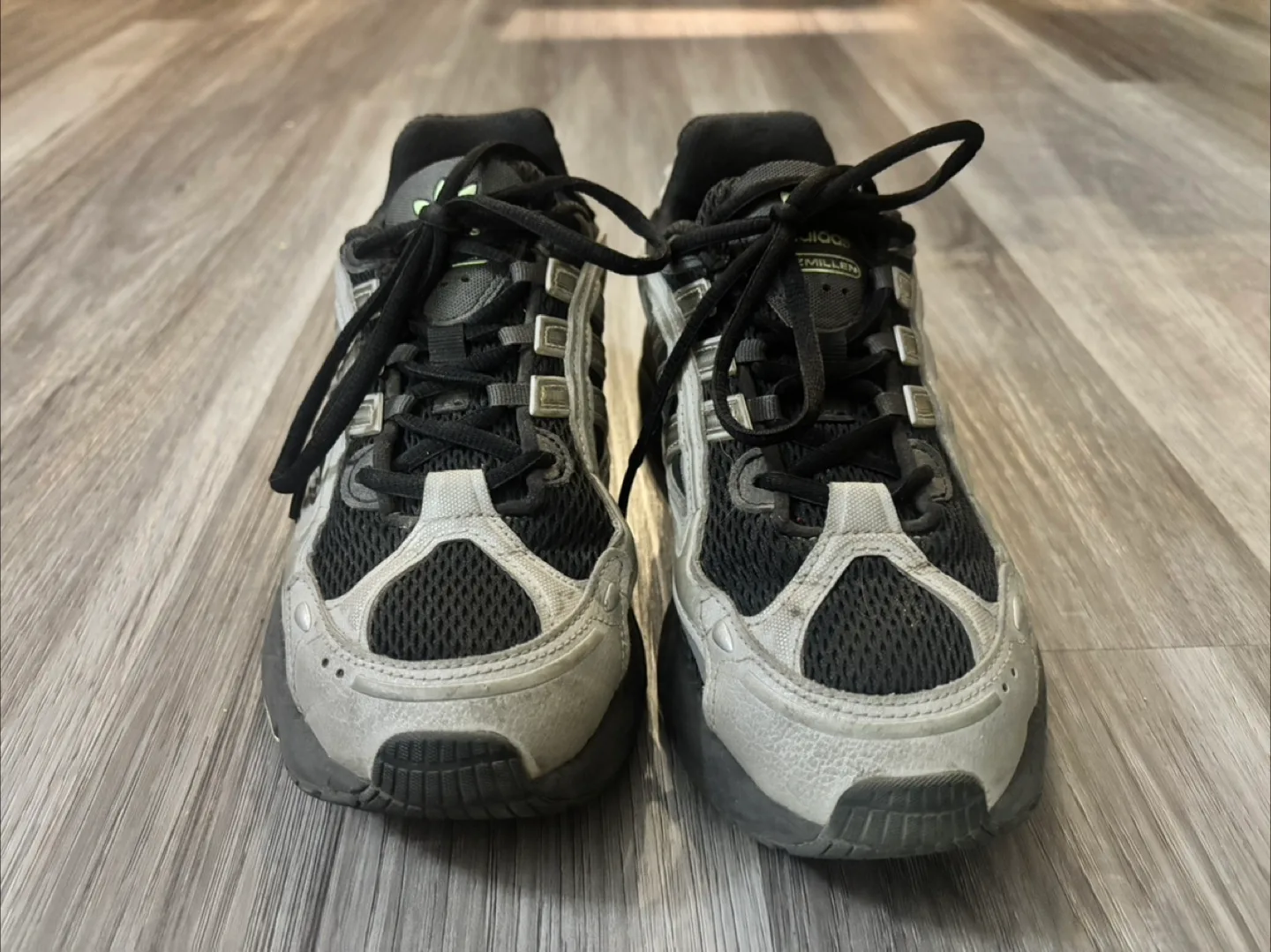 Size 7 — Adidas Ozmillen Sneakers - Grey & Black image indicator(2)