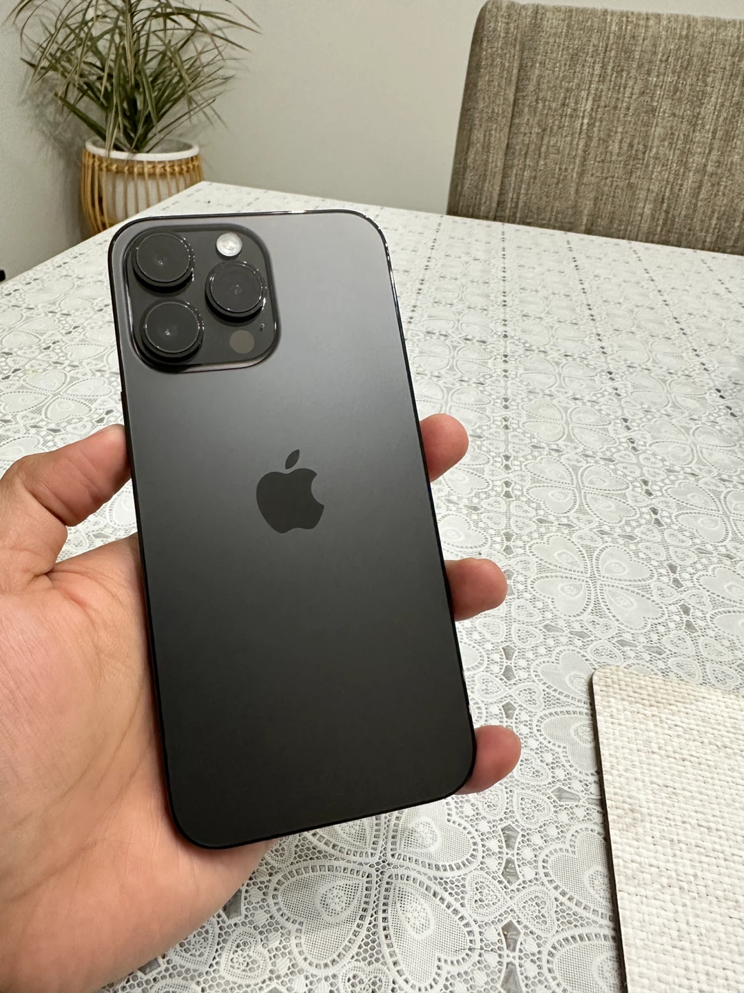 Apple iPhone 14 Pro max -Excellent Condition - photo 2