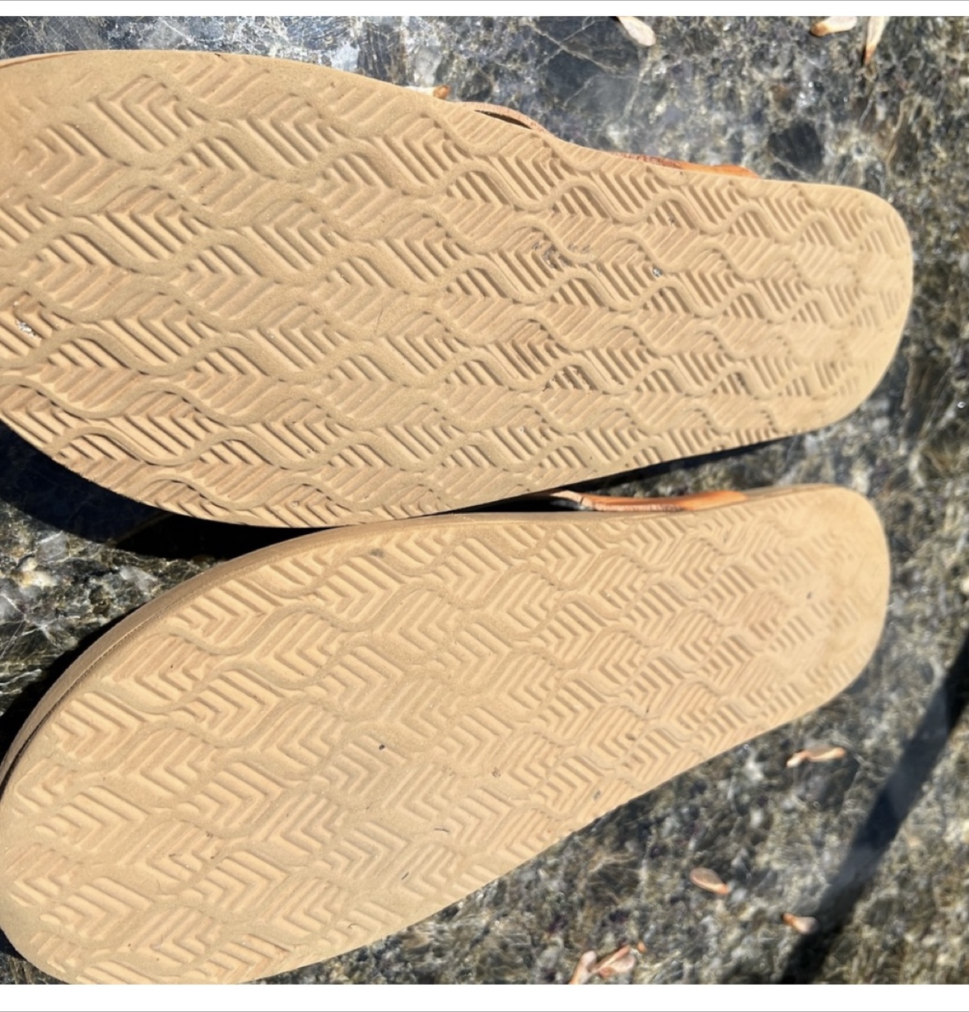 ONCAI Leather Flip Flops - Size 9/10 - photo 4