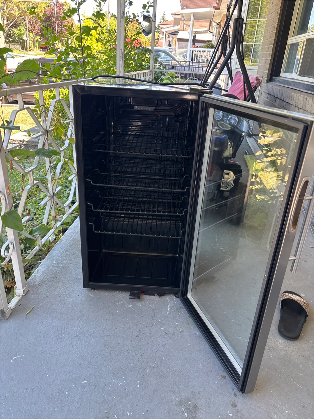 Danby Beverage Centre - photo 2