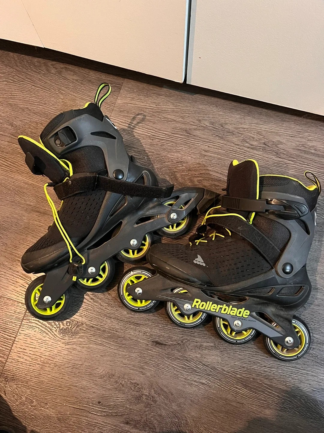 Rollerblade Jet 7 Inline Skates - Size 7 US thumbnail