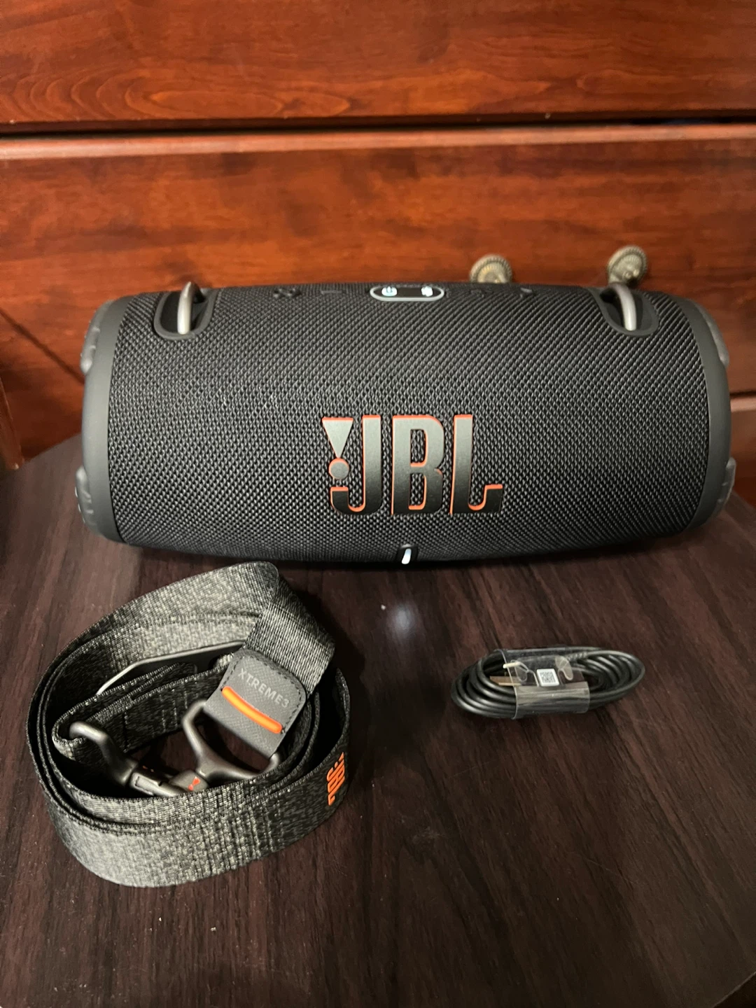 Genuine  JBL Xtreme 3  Bluetooth Portable Speaker Like New!