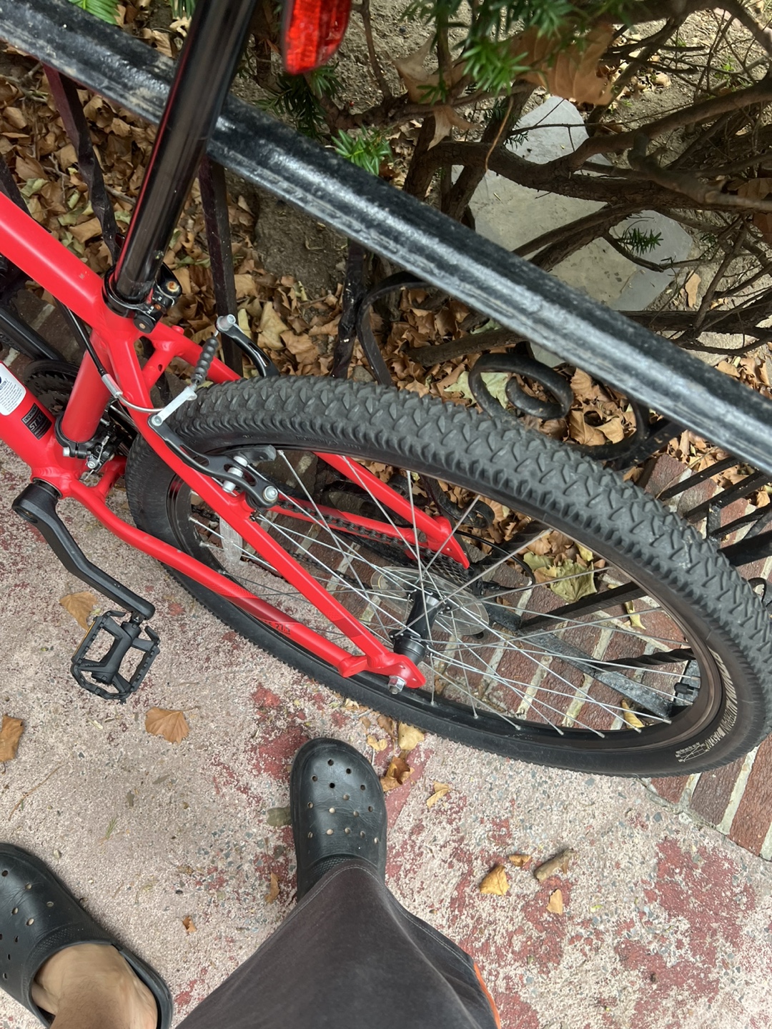 Red Mountain Bike - photo 5