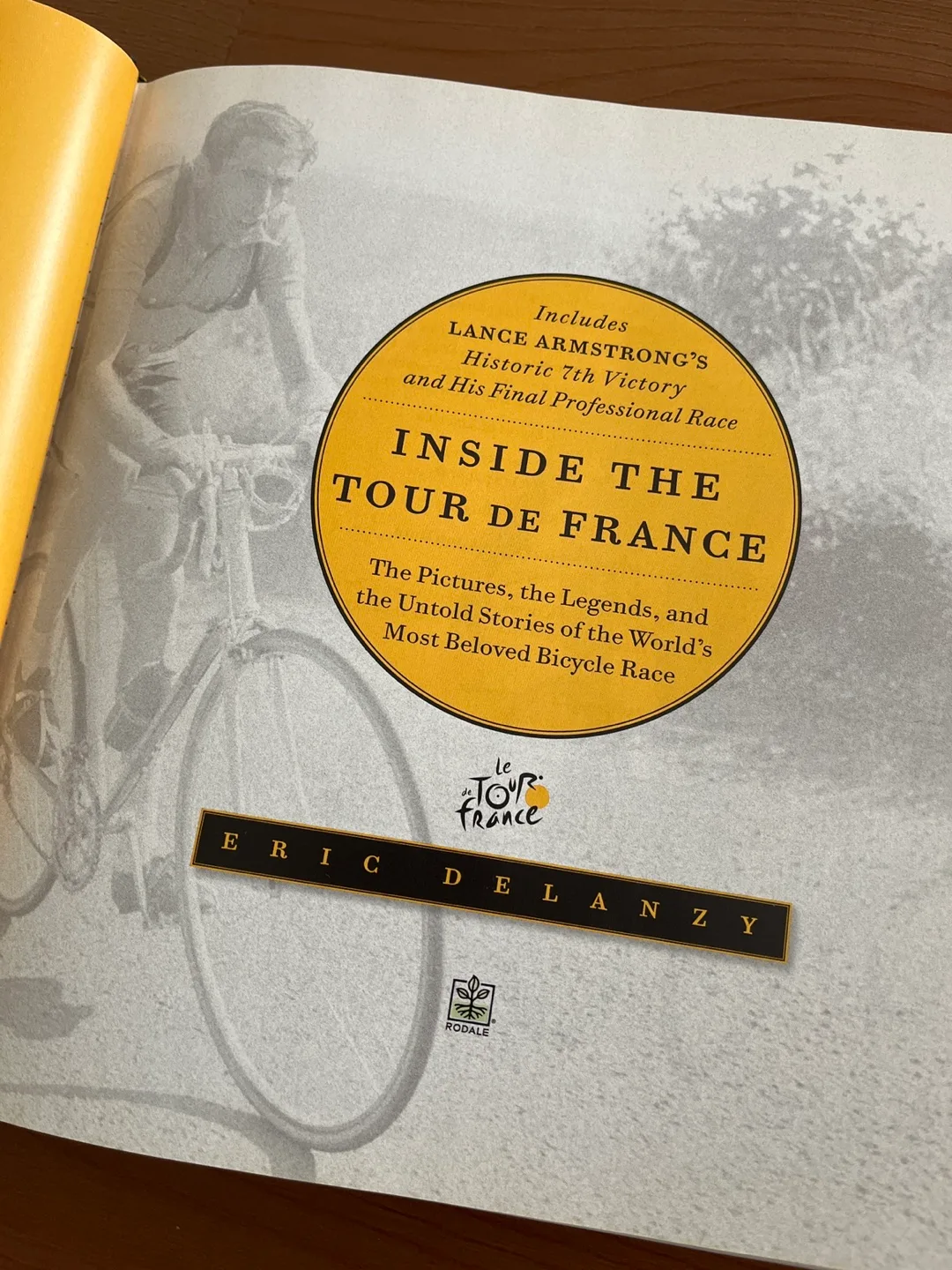 Inside the Tour de France by Eric Delanzy image indicator(2)