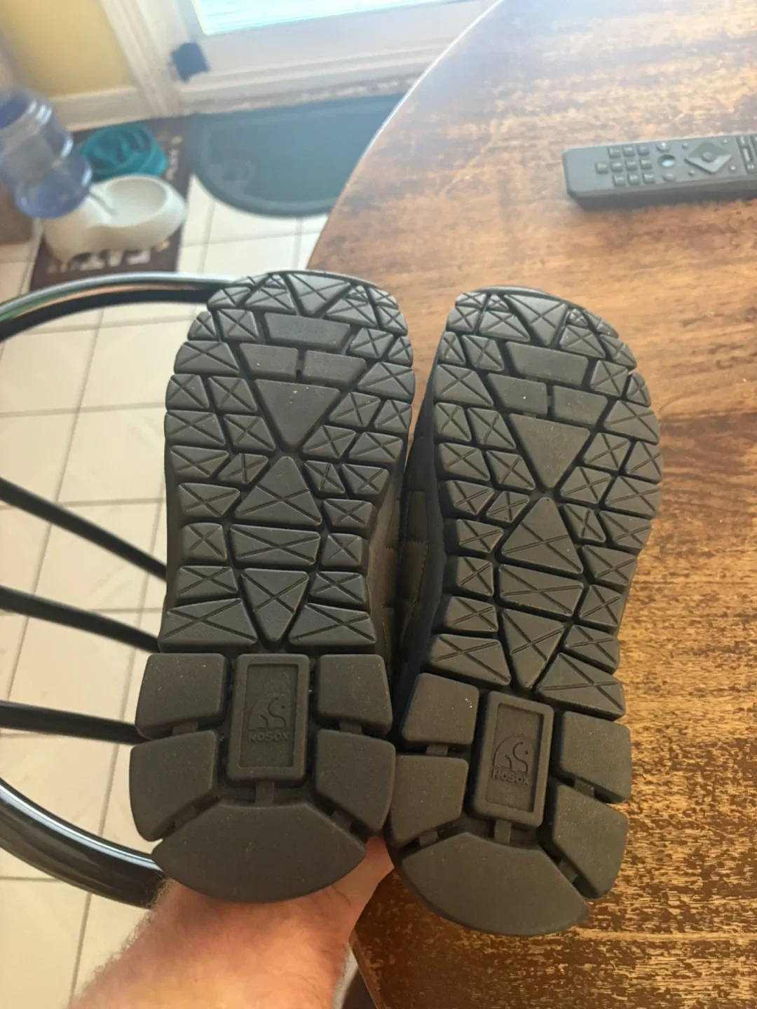 NoSox Hubie Men's Mules Size 9.5W image indicator(2)