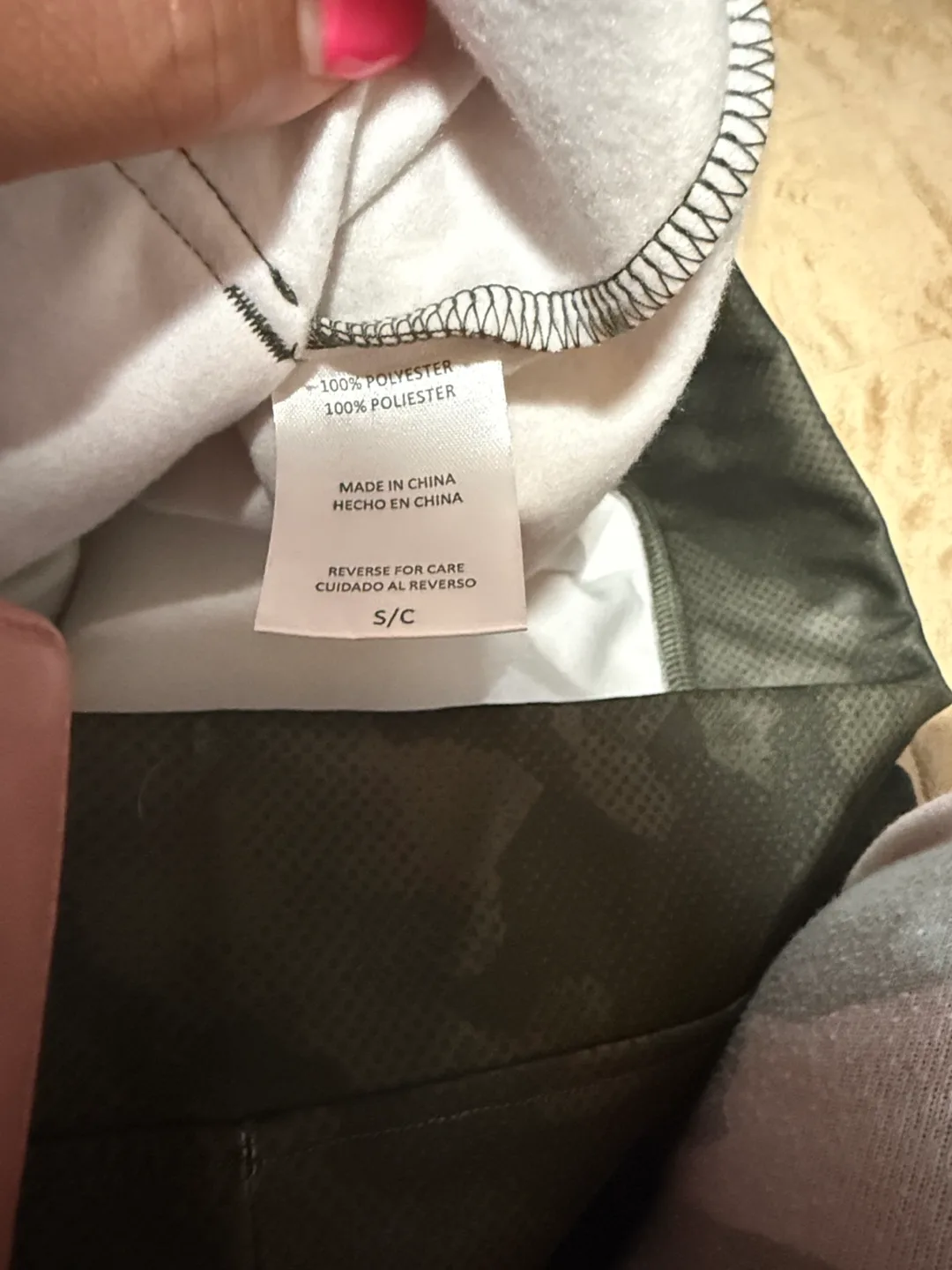 Spalding Camo Hoodie - Size Small image indicator(3)