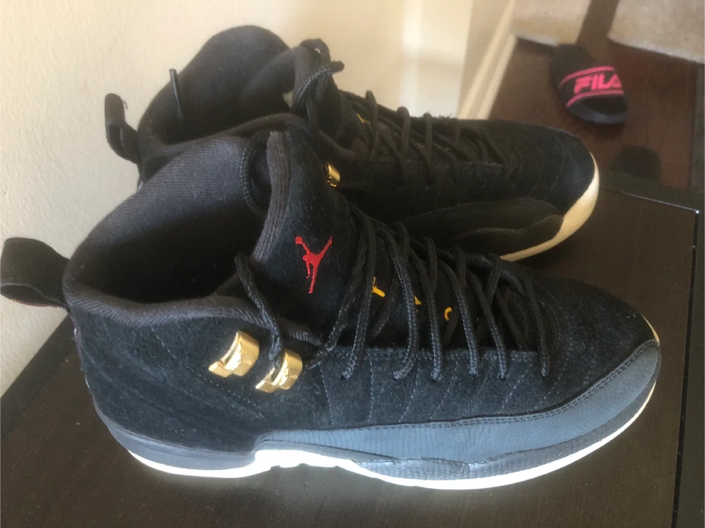 Air Jordan 12 Retro Black/Gold image indicator(4)