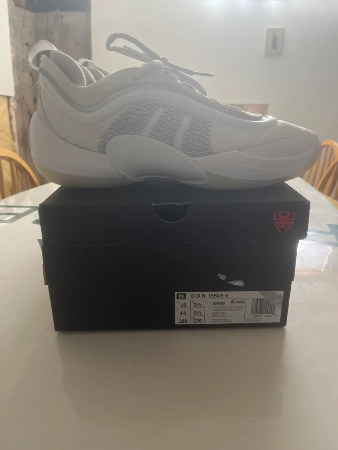 Adidas D.O.N. Issue 6 Size 10 US image indicator(8)