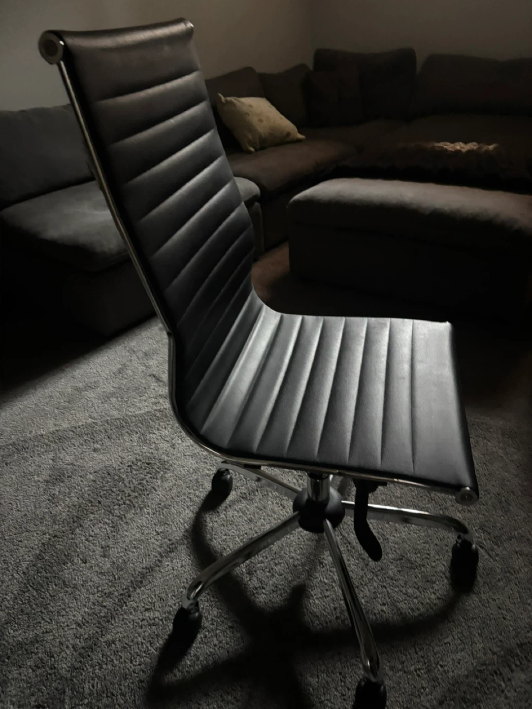 Black Office Chair - photo 2