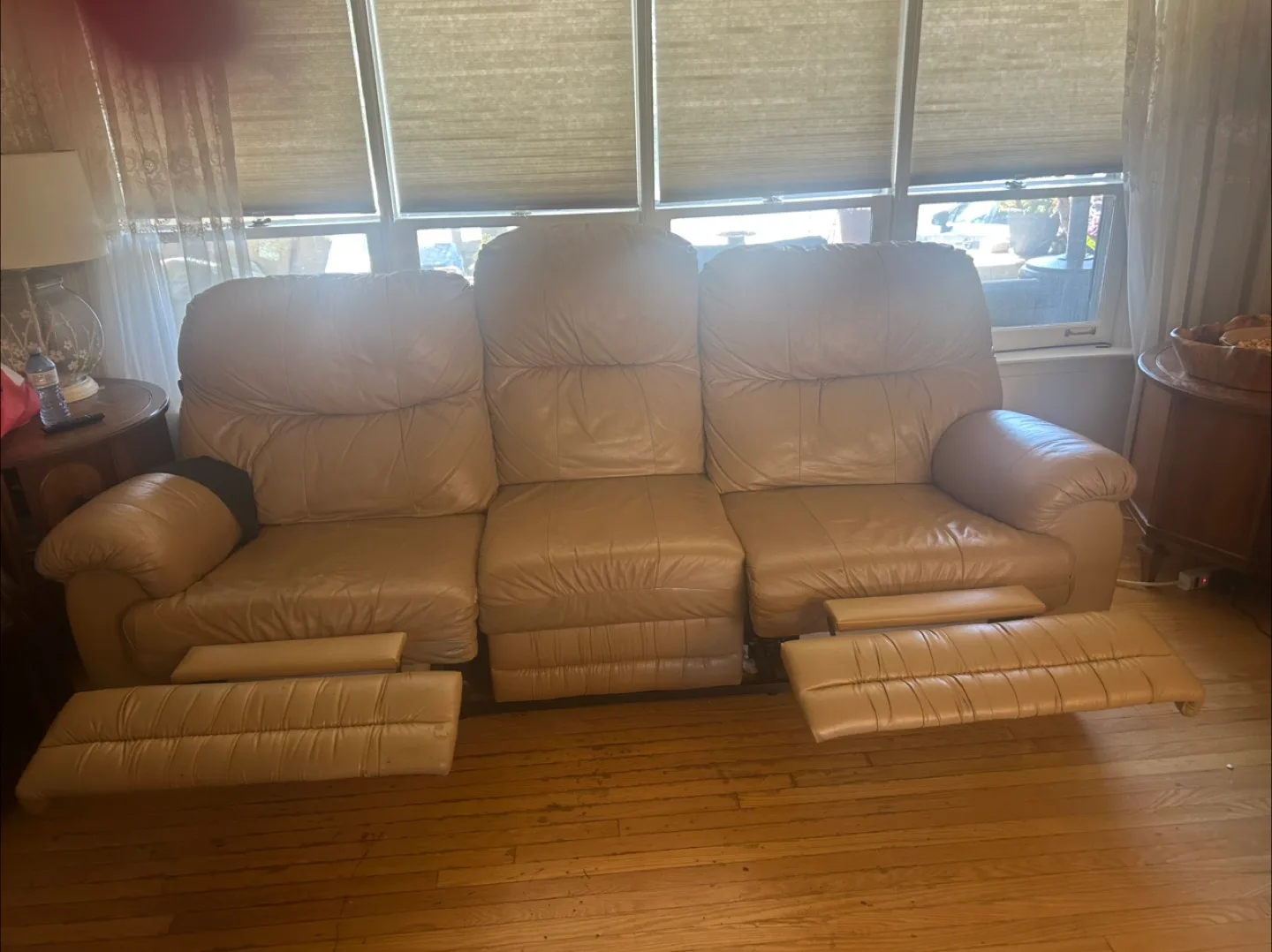 Beige Leather 3-Seat Recliner Sofa image indicator(3)