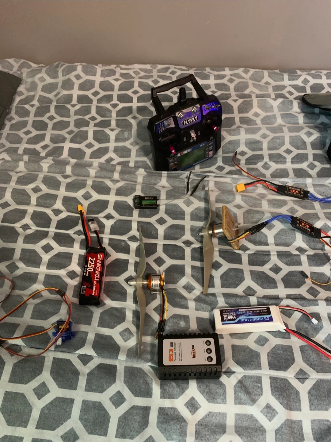 Flysky FS-i6 Remote Controller and Accessories image indicator(2)