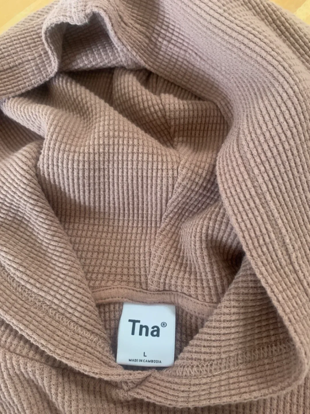 TNA Waffle Knit Cropped Hoodie - Size L 🥕 image indicator(3)