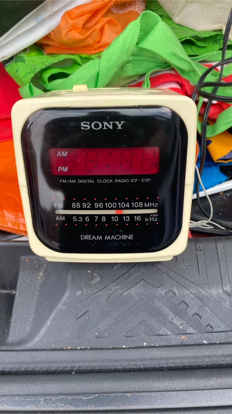 Sony Dream Machine Digital Clock Radio ICF-C121