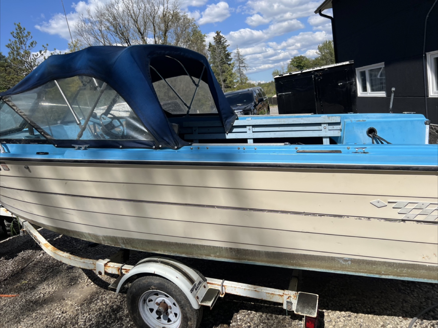 Blue & White Boat - photo 3