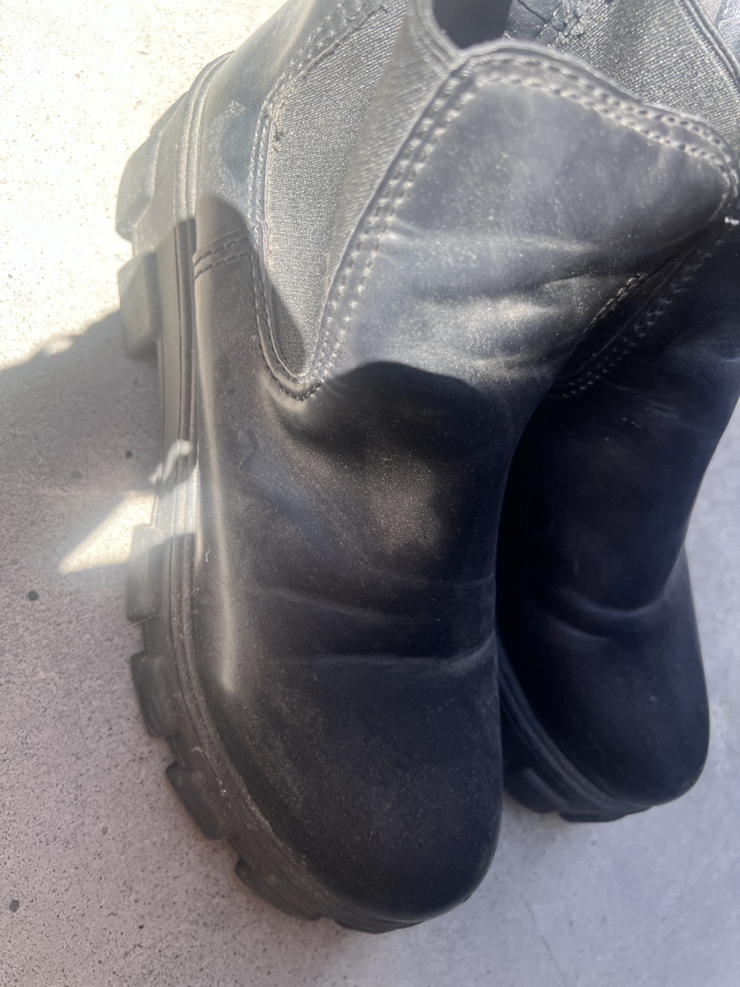 Black Chelsea Boots - photo 2