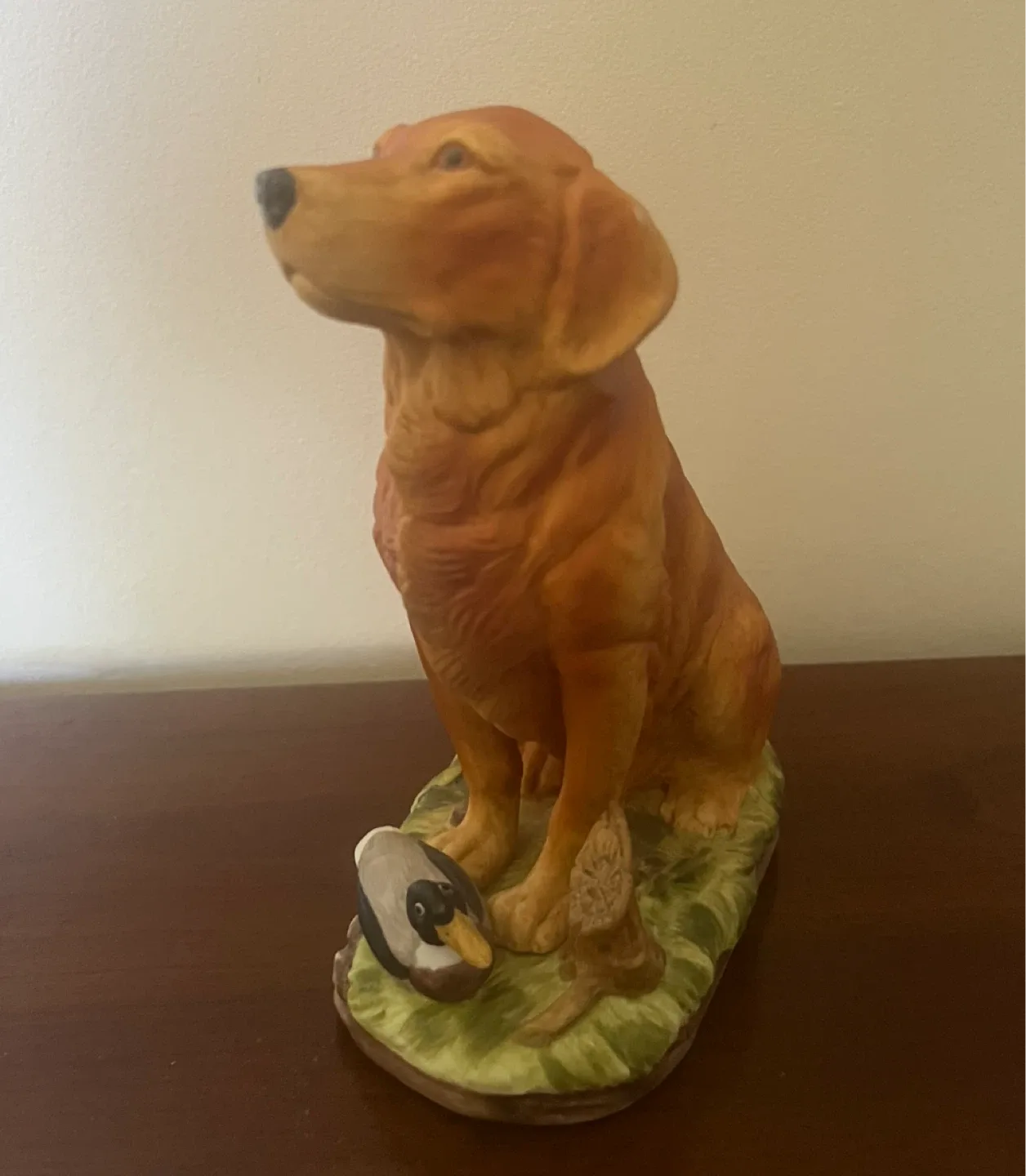 Golden retriever figurine image indicator(2)
