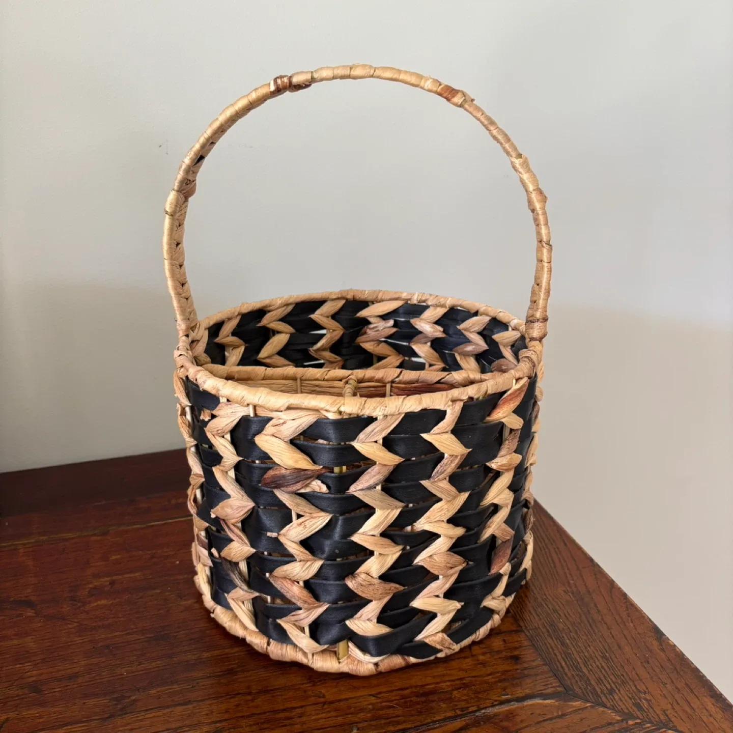 Wicker Basket thumbnail