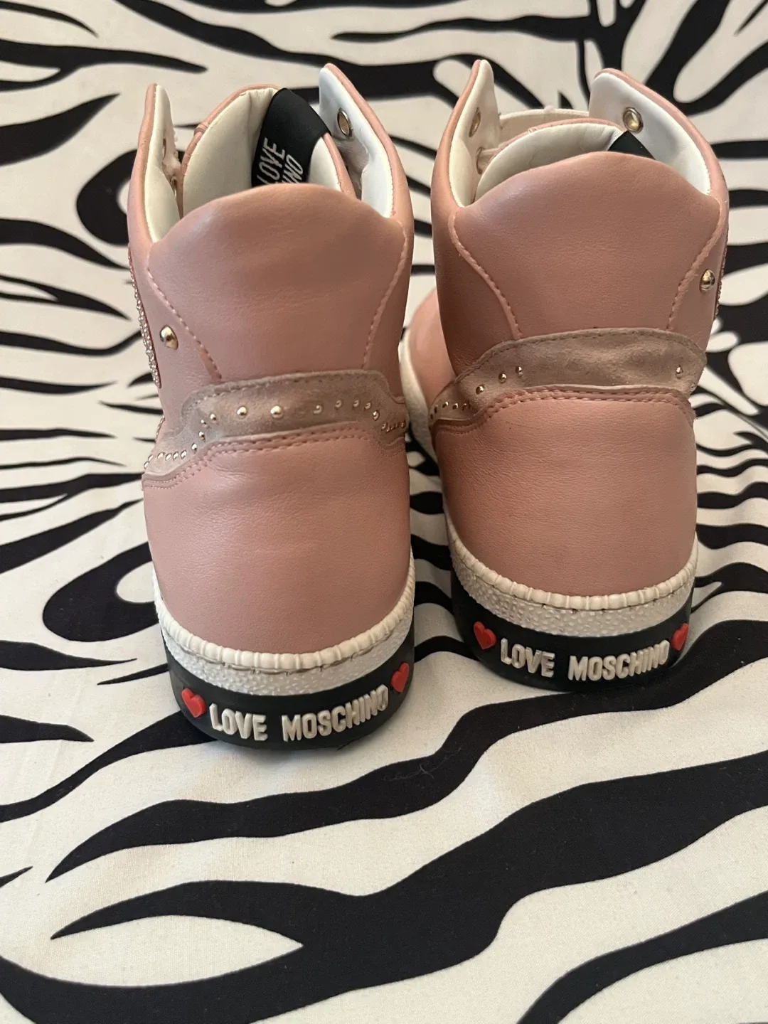 ❤️ Love Moschino Pink Women’s Size 38 Sneakers ❤️ image indicator(4)